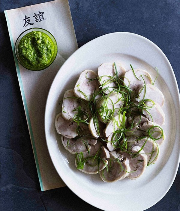 Drunken chicken salad with spring onion and ginger dressing