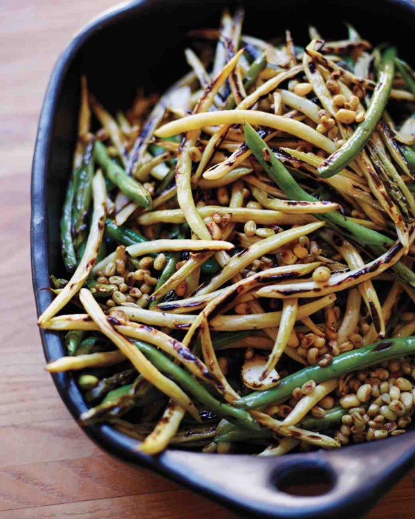Dry-fried green beans