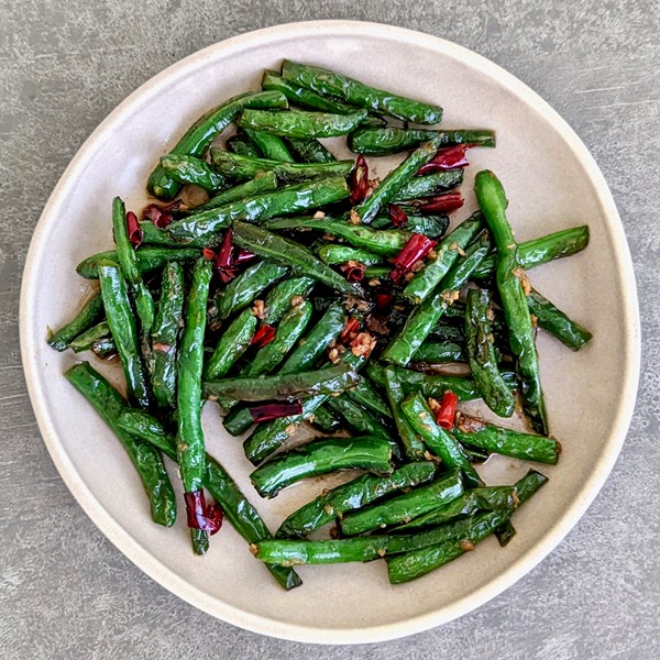 Dry-fried green beans
