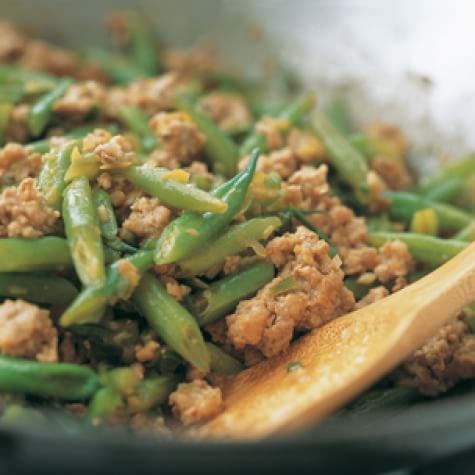 Dry-fried green beans with pork