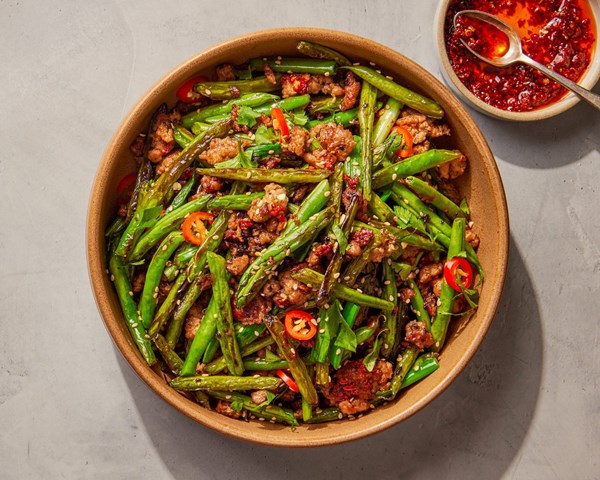 Dry-fried green beans with pork and scallions