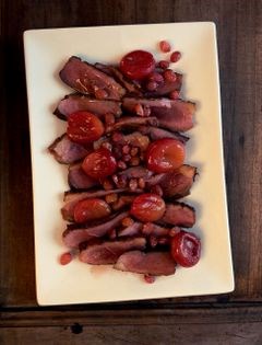 Duck breast with pink raisins & apricots