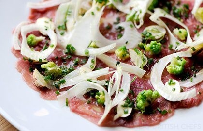 Duck carpaccio with Romanesco, cauliflower, fennel and hazelnuts