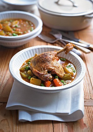 Duck maryland, potato and vegetable stew 