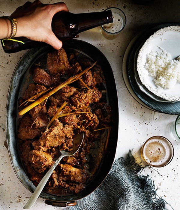 Duck rendang
