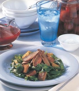 Duck salad with plum dressing
