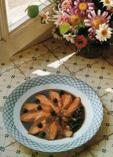 Duck with black currants (Canard aux baies de cassis)