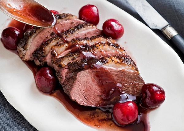 Duck with cherries and red wine vinegar
