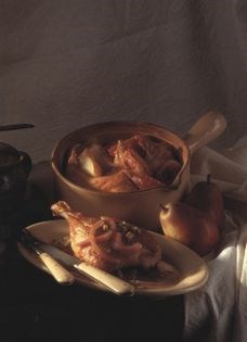 Duck with olives (Pato con aceitunas)