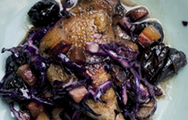 Duck with prunes and red cabbage