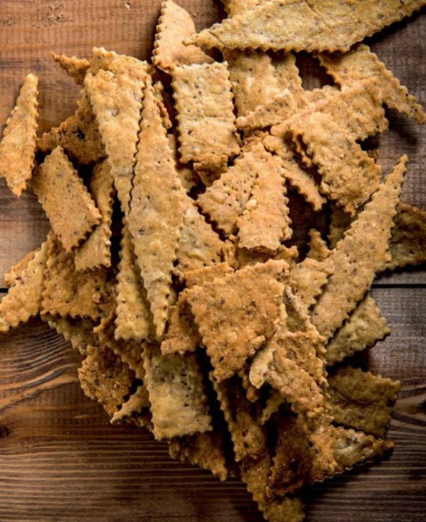 Dukkah crackers