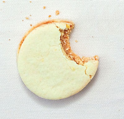 Dulce de leche cookie sandwiches (Alfajores)