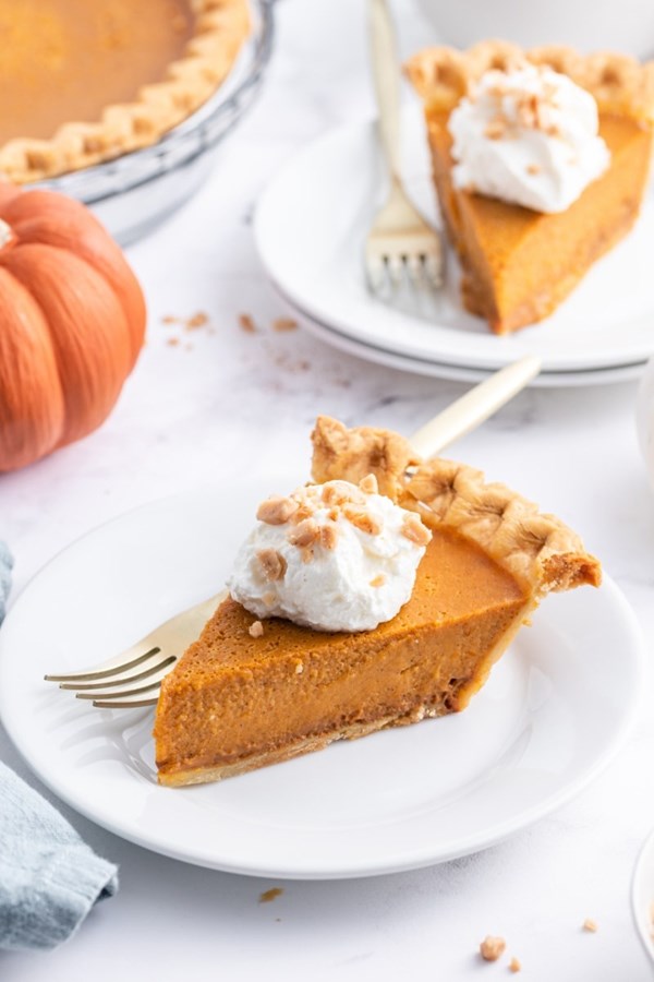 Dulce de leche pumpkin toffee pie