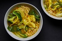 Dumpling noodle soup