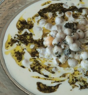 Dumpling stew with meat, chickpeas & yogurt (Yuvarlama)