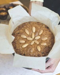 Dundee cake and Dundee cupcakes
