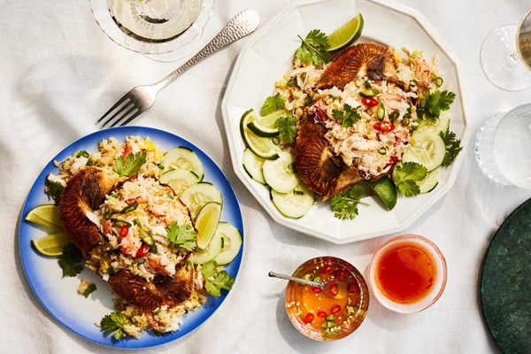 Dungeness crab fried rice [Intu-on Kornnawong]