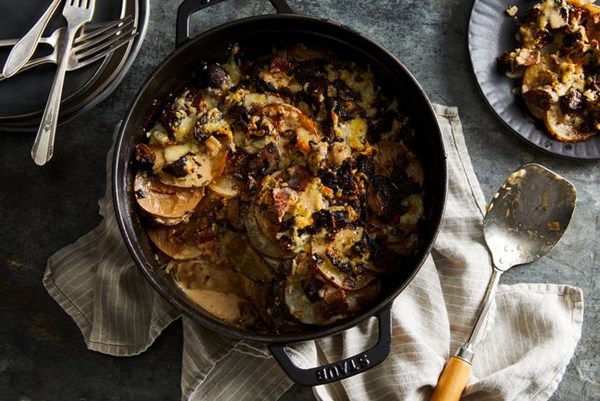 Dutch-oven scalloped Idaho potatoes