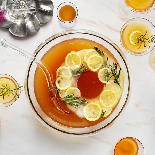 Earl Grey-bourbon punch