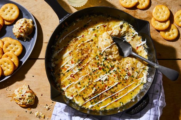Easiest, cheesiest skillet dip 
