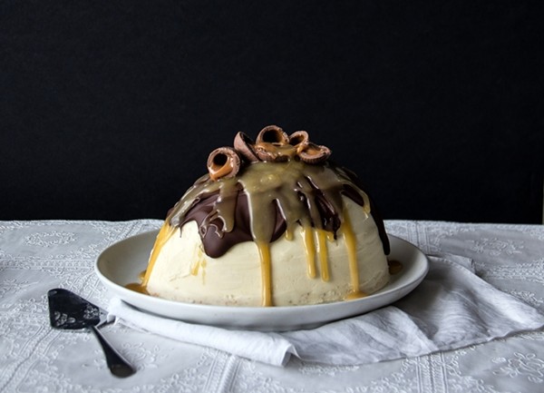 Easter egg cake
