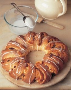 Easter tea ring