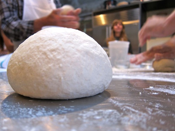 Easy at-home pizza dough (from the guys at Roberta's) [Anthony Falco / Angelo Womack] 