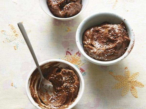 Easy avocado chocolate mousse