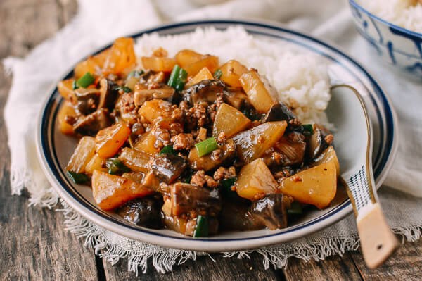 Easy braised turnip rice bowls