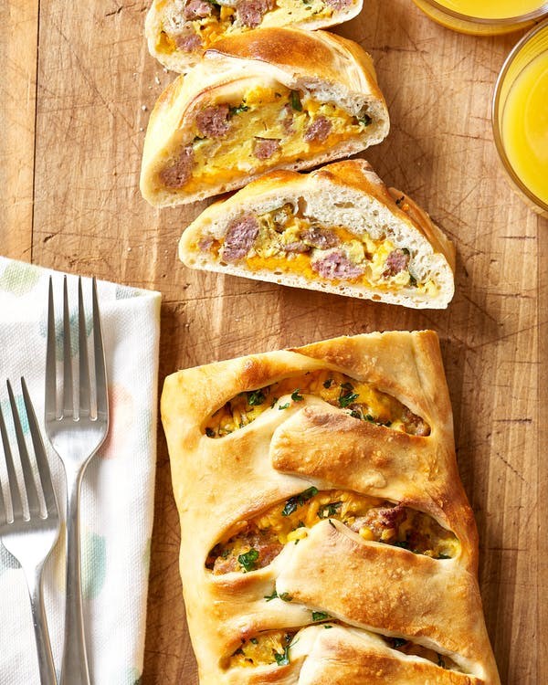 Easy breakfast stromboli