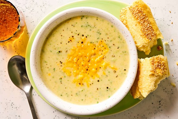 Easy broccoli cheddar soup