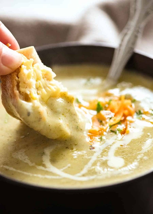 Easy broccoli cheese soup