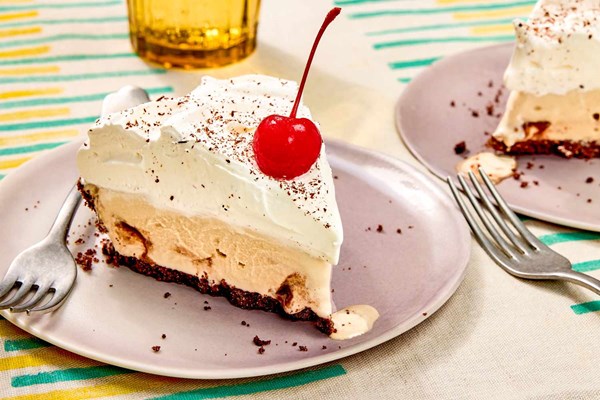 Easy bushwacker pie