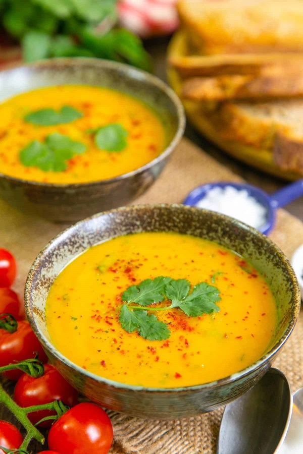 Easy carrot and coriander soup