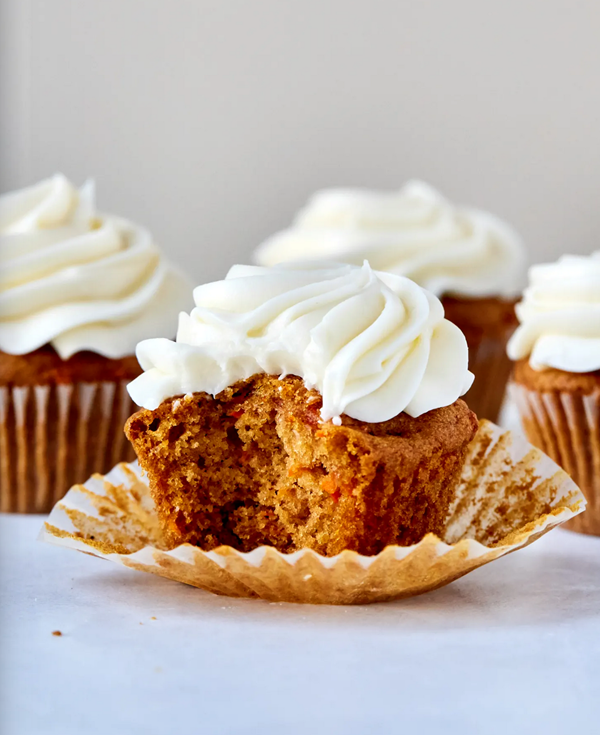 Easy carrot cake cupcakes with cream cheese frosting