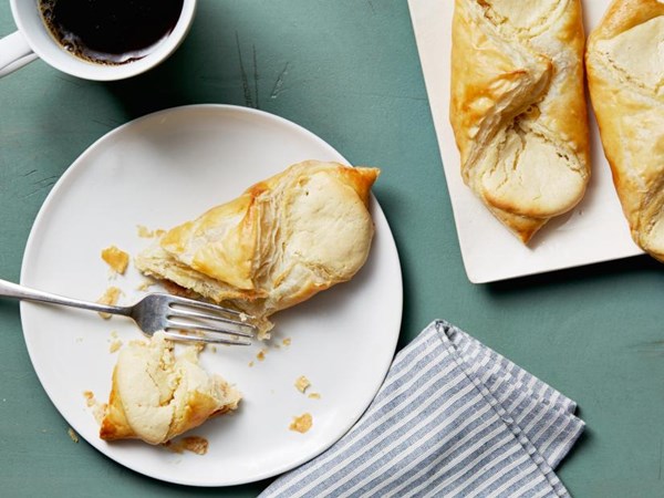 Easy cheese Danish