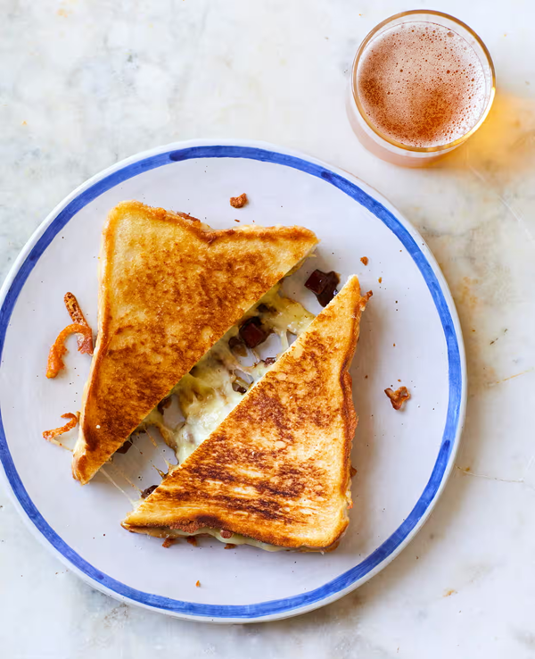 Easy, cheesy toastie