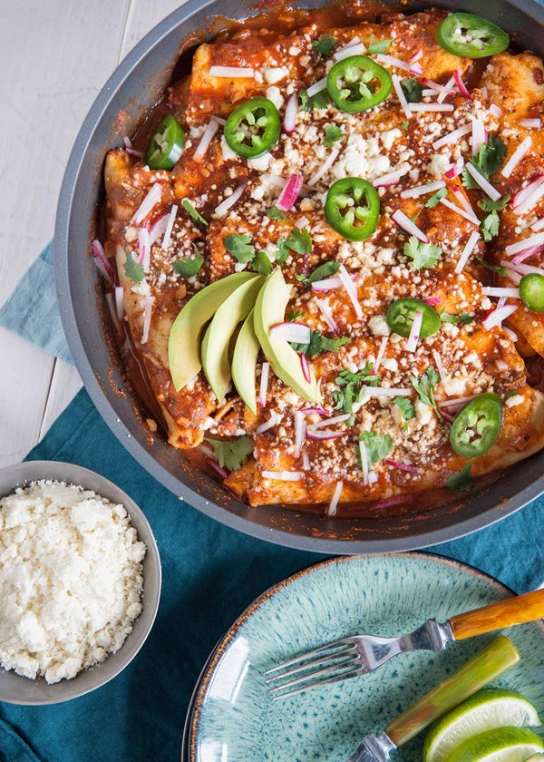 Easy chicken skillet enchiladas