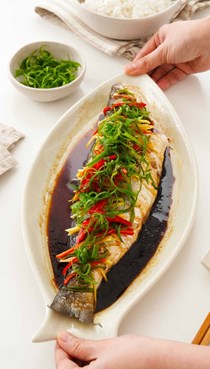 Easy Chinese steamed fish