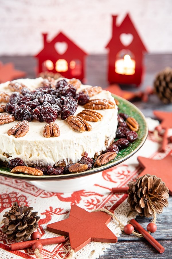Easy Christmas cheesecake (no-bake)
