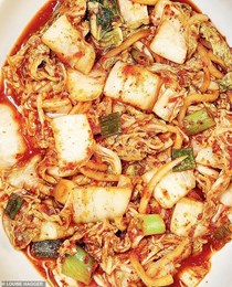 Easy classic kimchi (Mak kimchi)