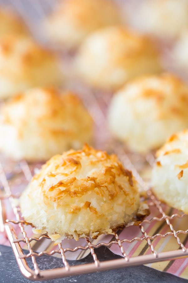 Easy coconut macaroons