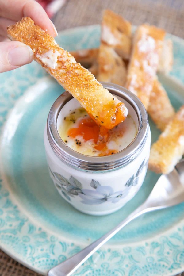 Easy coddled eggs