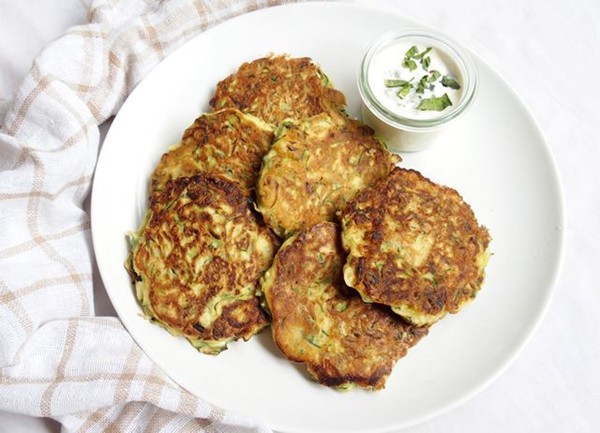 Easy courgette fritters