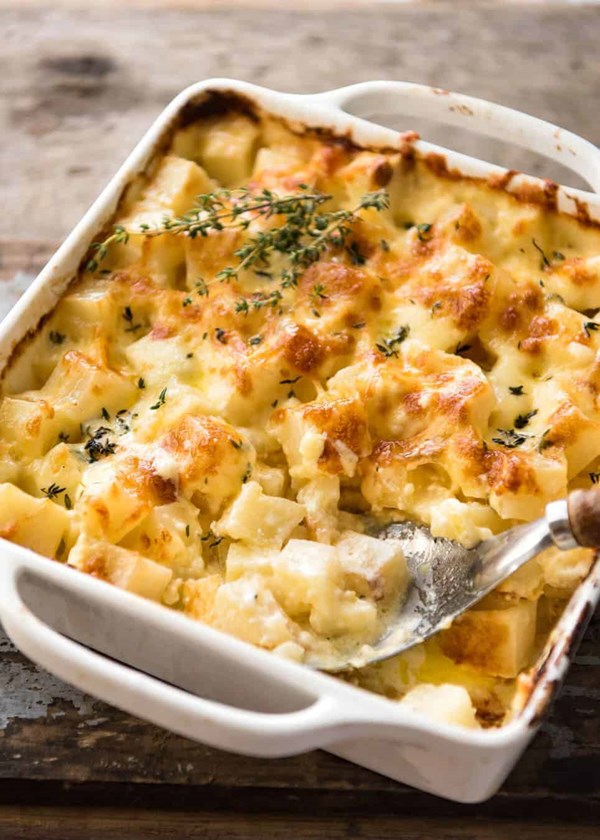 Easy creamy cheesy potato bake