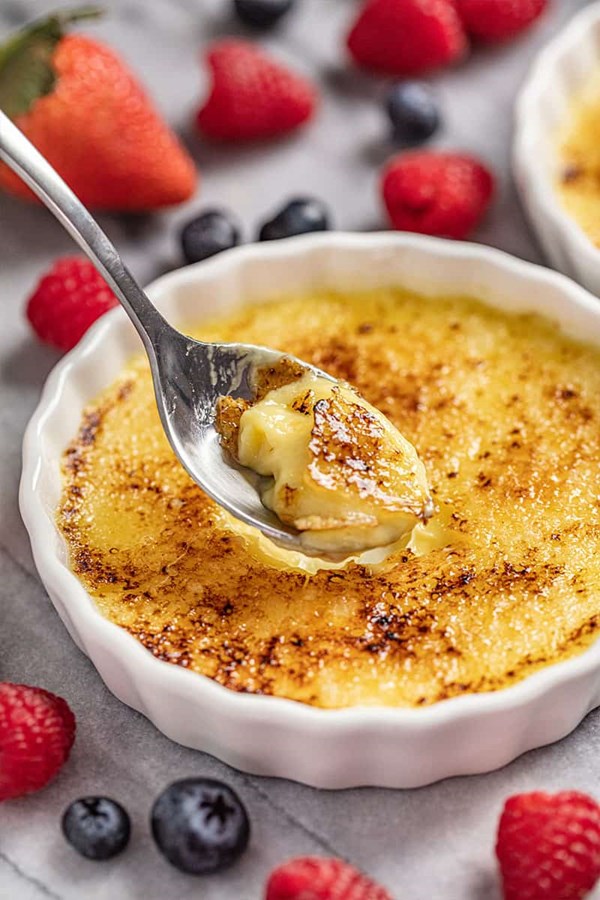 Easy crème brûlée