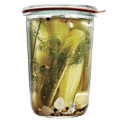 Easy dill pickle spears