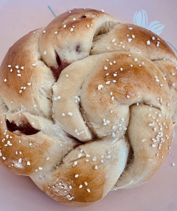 Easy fig jam filled challah