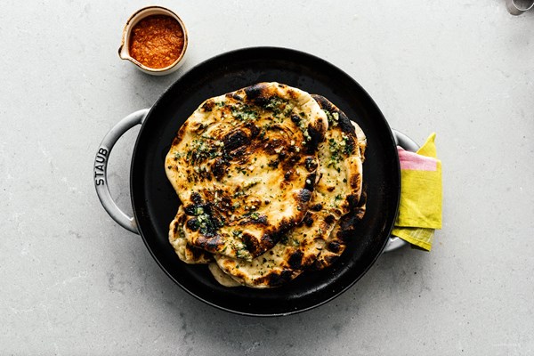 Easy garlic naan