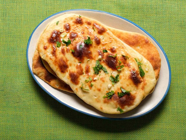 Easy garlic naan